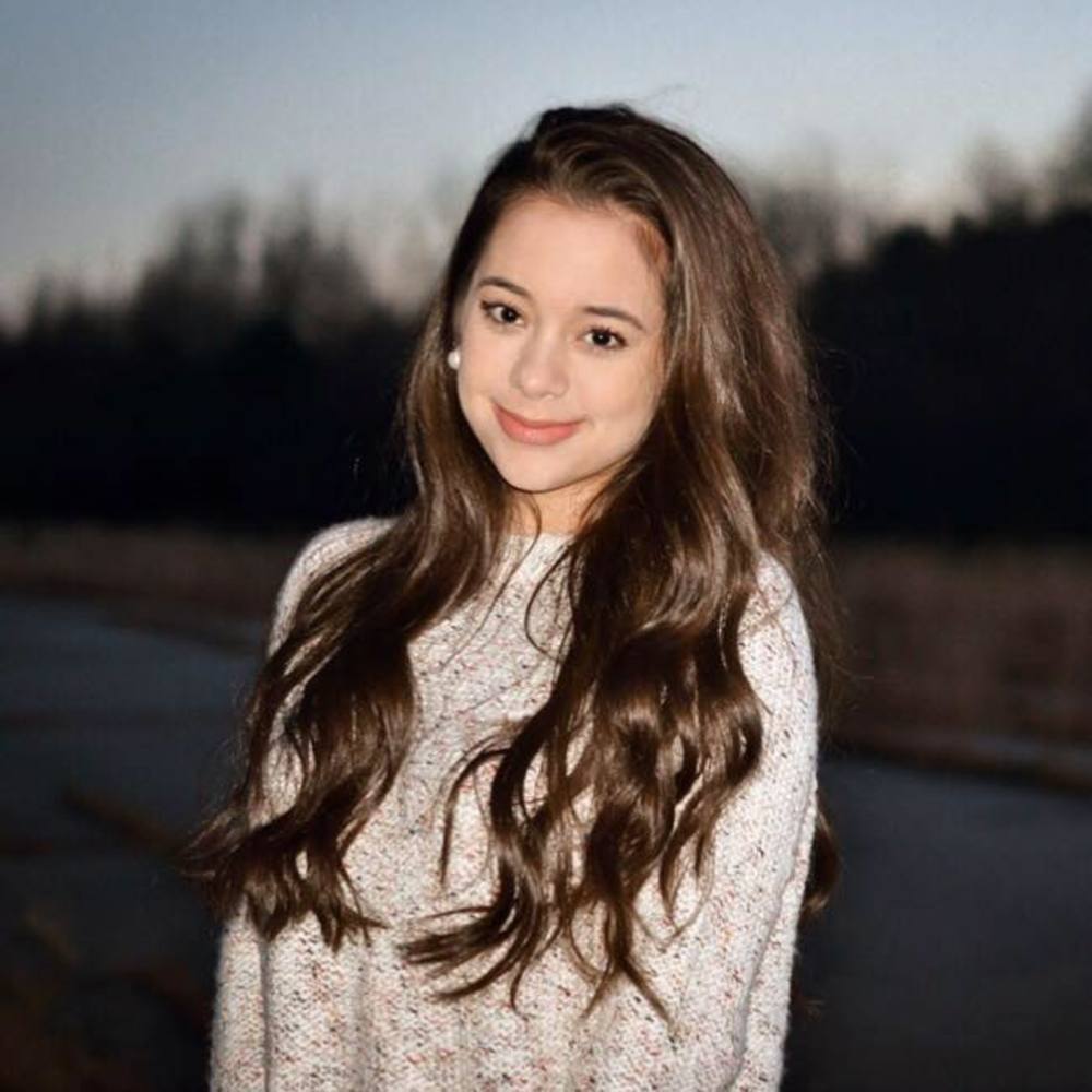 Meet your Posher, Julia m